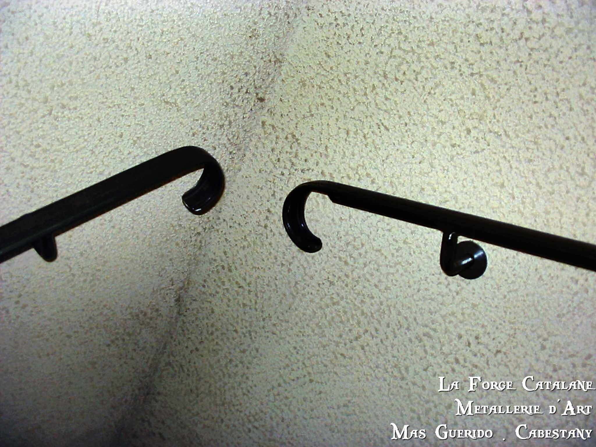 detail crosse main courante mouluree forge catalane 2.jpg